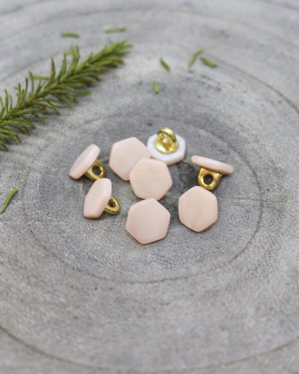 Powder Quartz Button