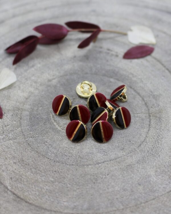 Black and Amarante Wink Button