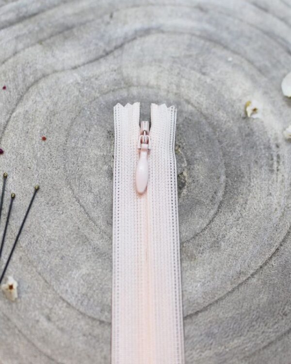 Atelier Brunette Powder Zipper