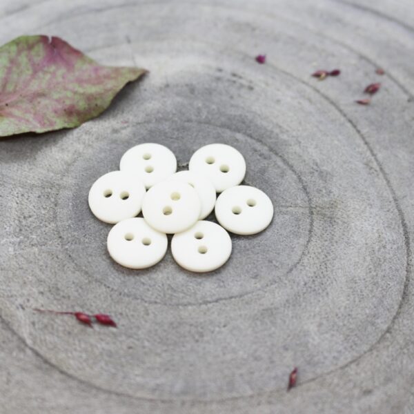 Off White Classic Matte 12mm Button