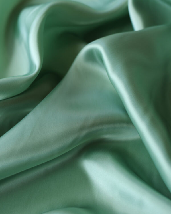 Pearly Pistachio Cupro Lining