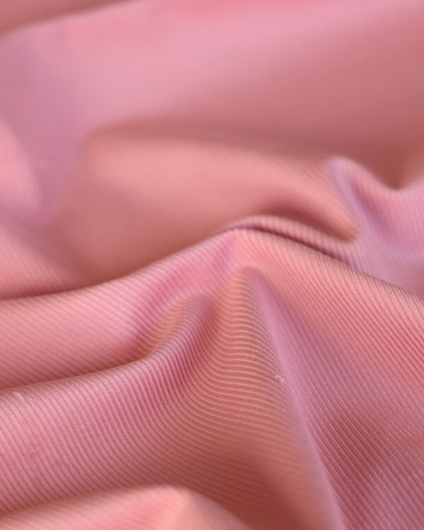 Remnant 1 meter: 14 Wale Dusky Pink Corduroy