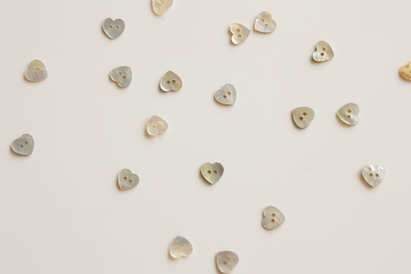 Shell Heart Button 11 mm