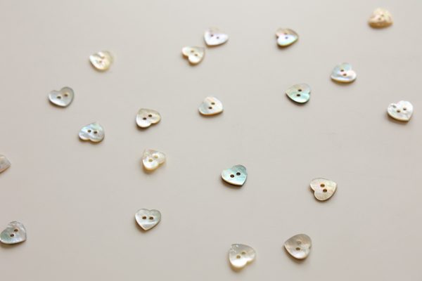 Shell Heart Button 11 mm